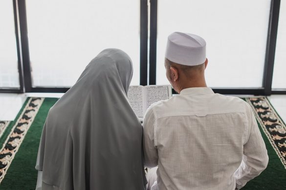 Kedudukan Solat Suami Isteri Mengikut Nas Sahih 2024