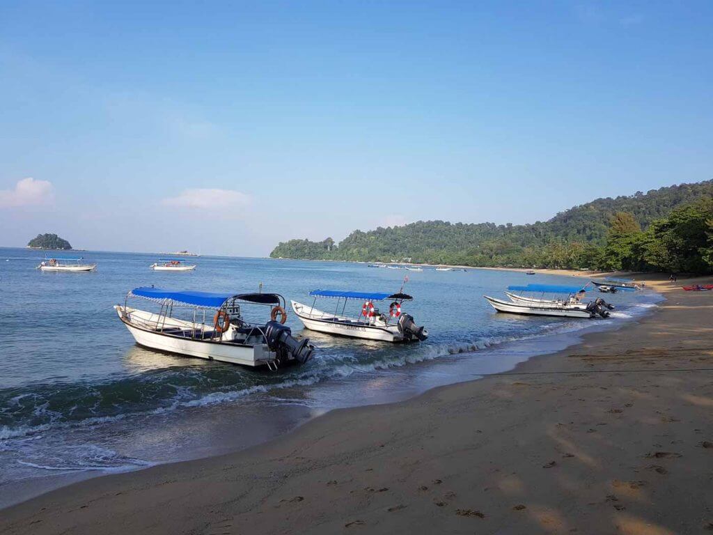 pantai di Perak