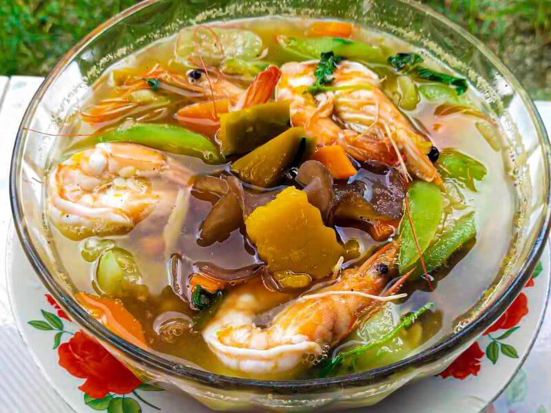 susu badan - Kaeng Liang (Shrimp and veggie Soup)